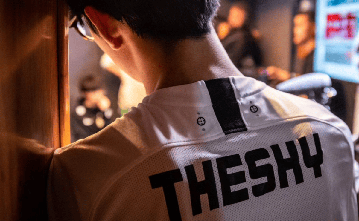 关于TheShy重返赛场，战术调整首场状态出色，FPX观众沸腾！气势如虹延续的信息