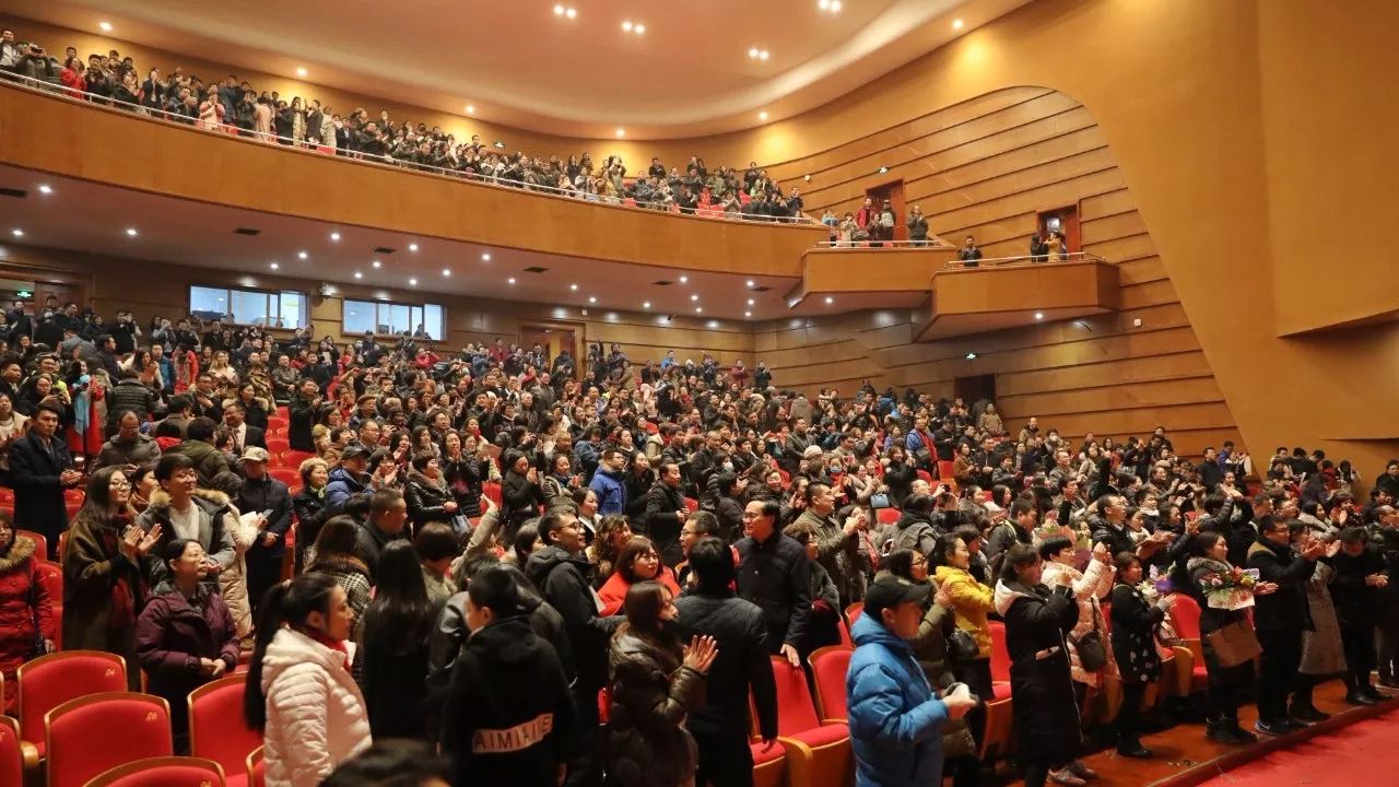 九游（中国）-关于夺冠首场状态出色，塞尔维亚队观众沸腾！，德罗巴重返赛场赢得满堂喝彩的信息-九游（中国）